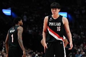 苏群：杨瀚森打法特点不被球队需要 可以看看阿德巴约在热火改变