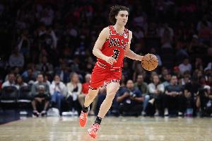 又要三双？吉迪半场10中5拿到15分8板7助