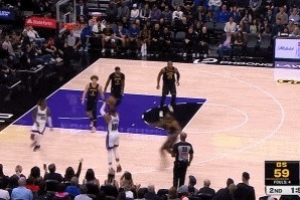 可不敢放！威少接球三分再中&个人目前三分球4中3